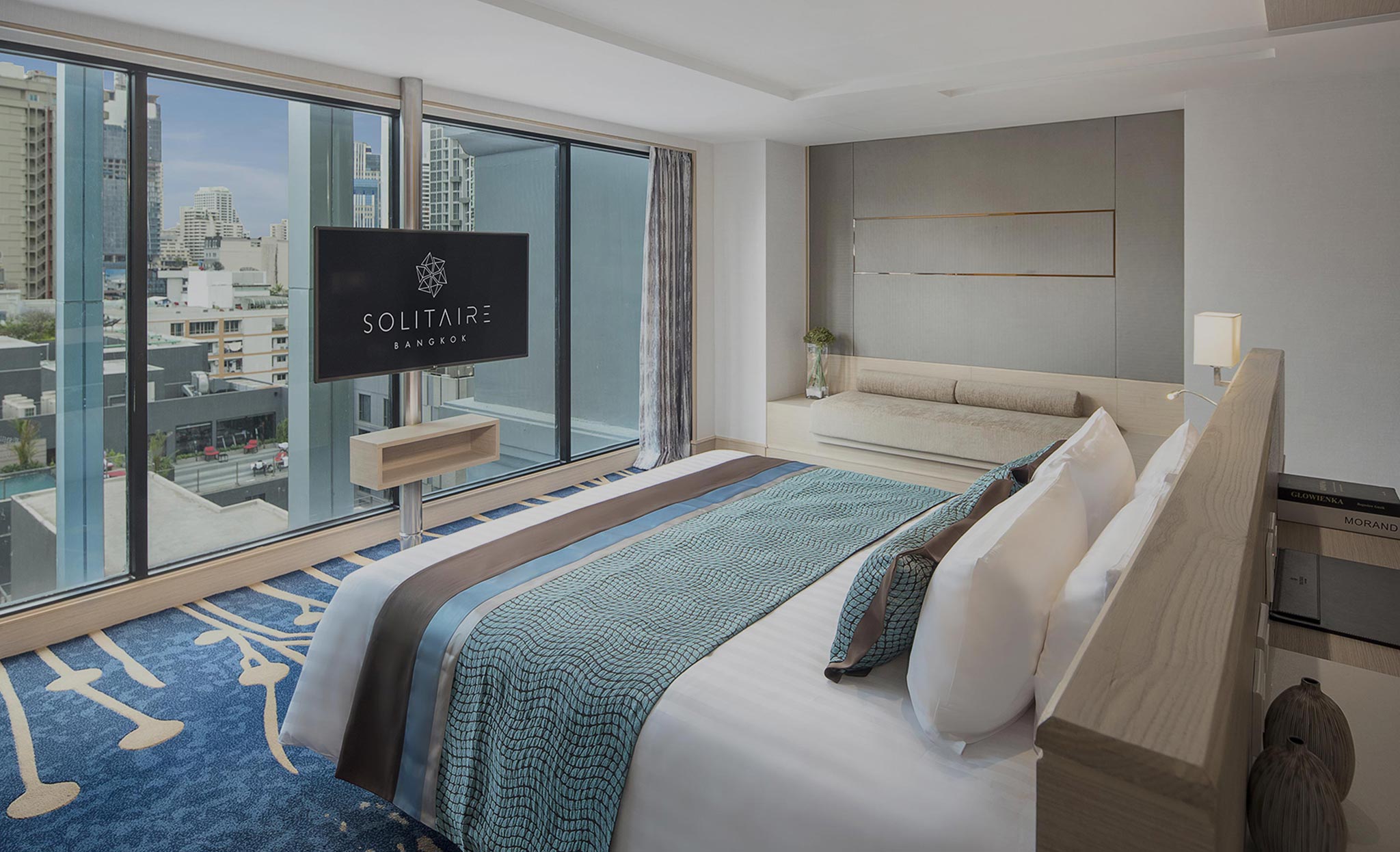 ROOMS & SUITES