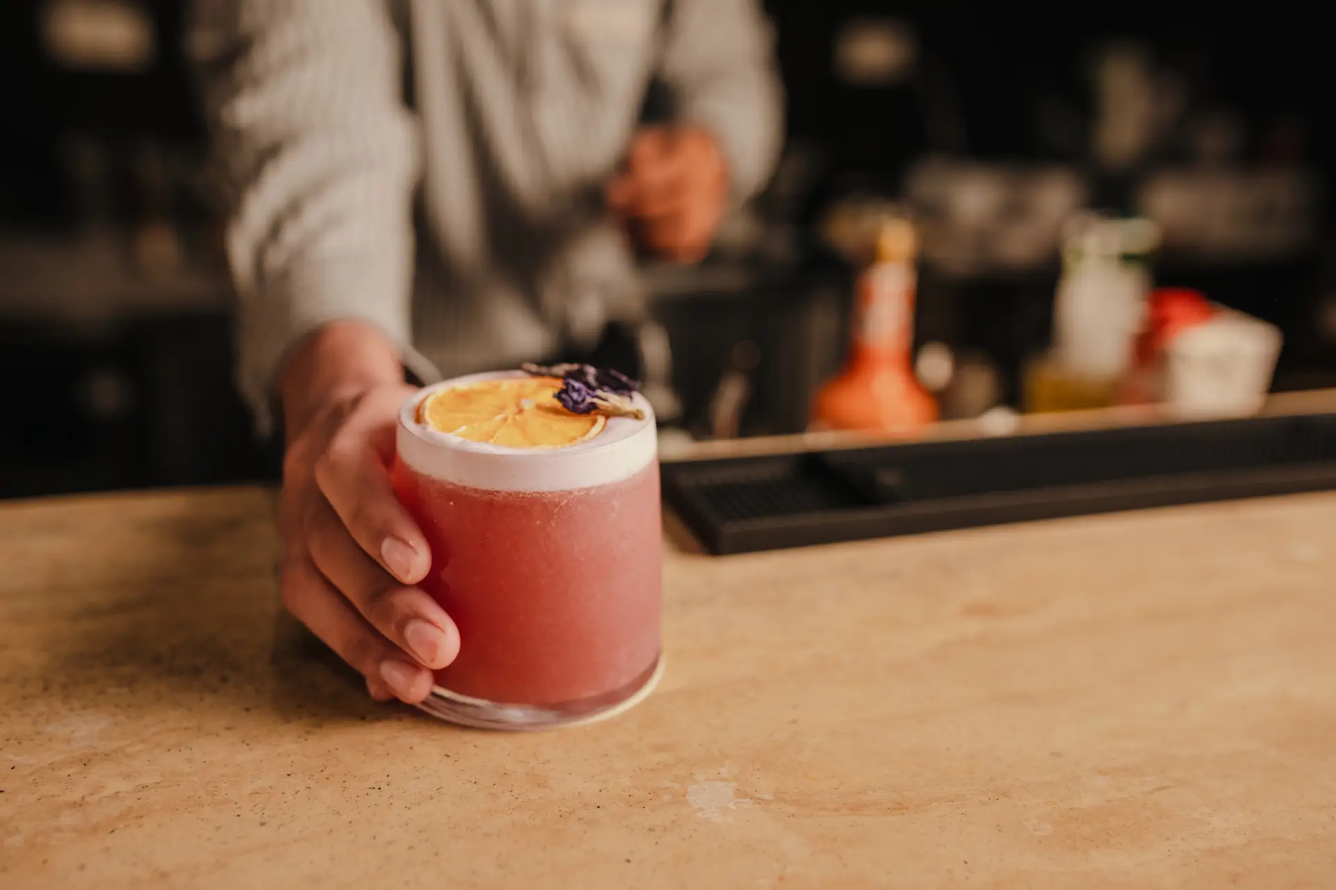 TRADERS BAR & KITCHEN