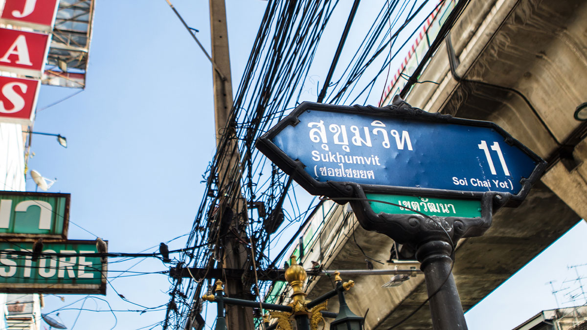 Navigating Bangkok from Sukhumvit Soi 11: Top 5 Transportation Options